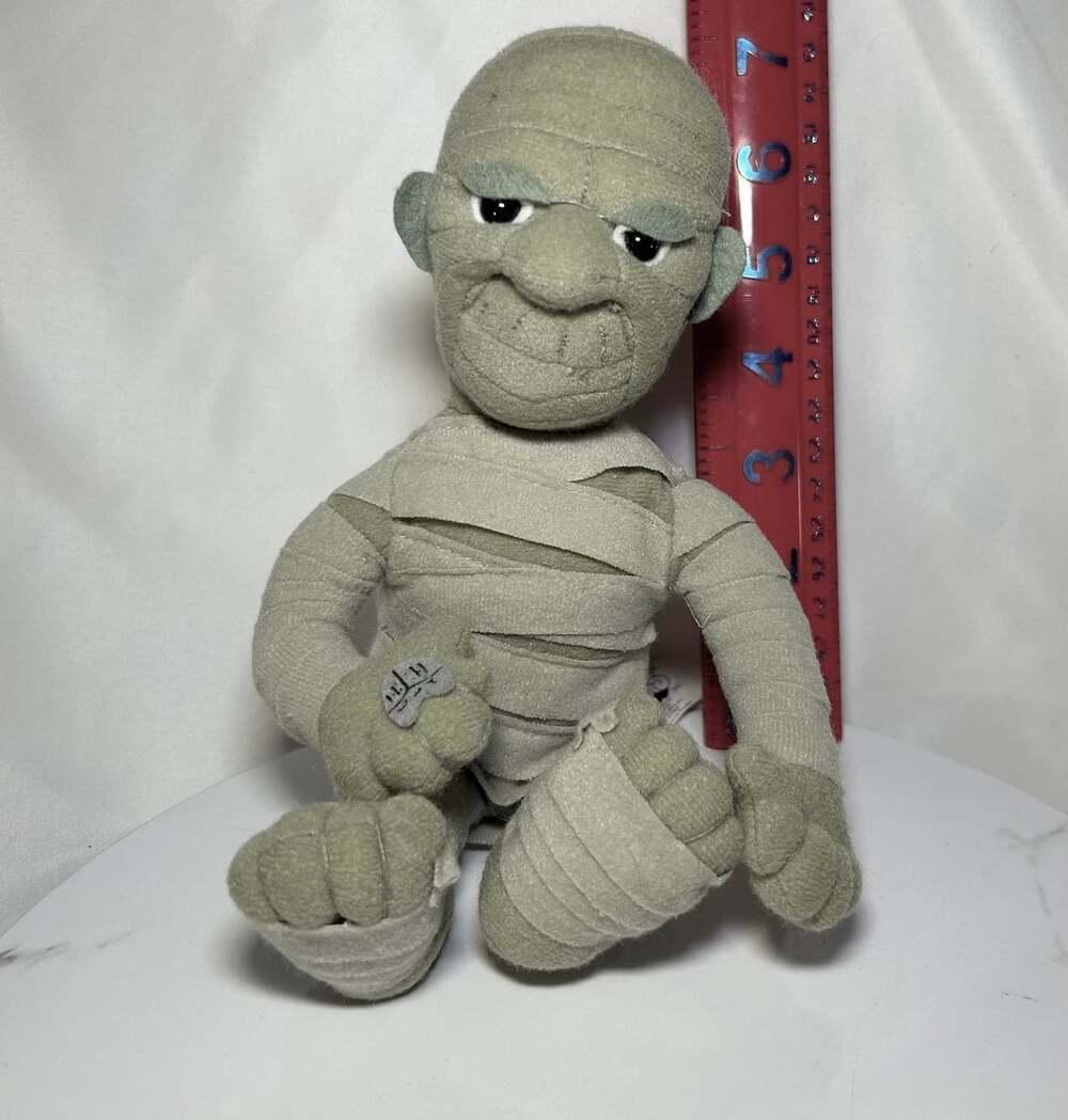 McStuffins The Mummy bean plush 8.5” CVS 1999 Universal Studios Monsters
